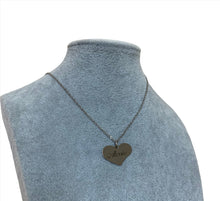 Carica l&#39;immagine nel visualizzatore di Gallery, Collana con cuore pendente personalizzato acciaio
